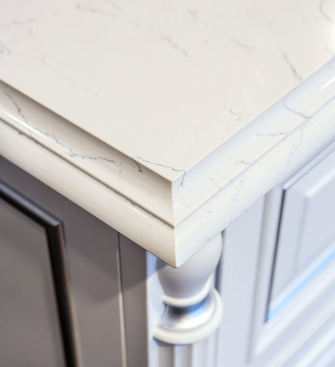 White Lightning White Lightning vanity edge detail