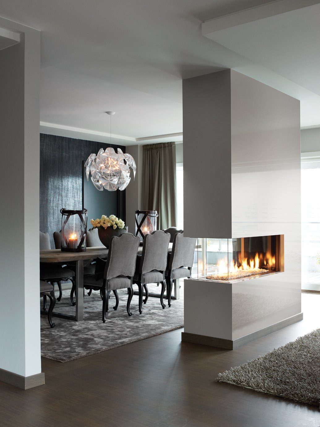 Cambria Dunmore In a room setting