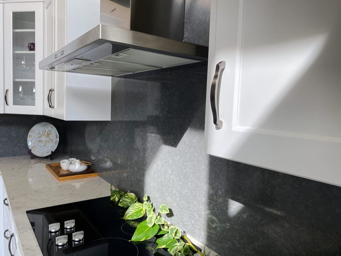 Pompeii Quartz Blue Savoy In a room setting