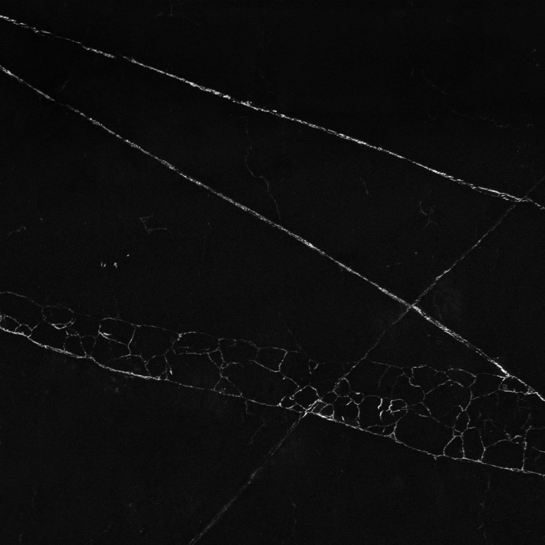 Pompeii Quartz Nero Noir Nero Noir close-up